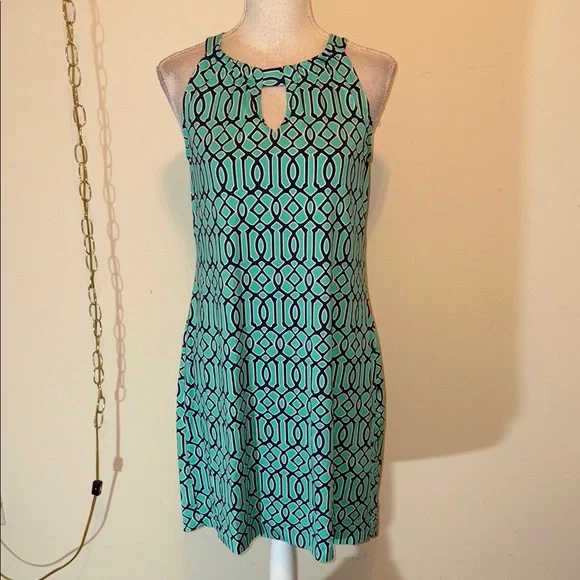 Lulu-B sleeveless keyhole shift mini dress - Picture 2 of 7